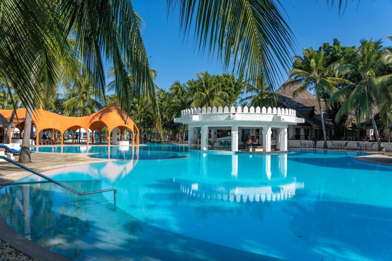 Southern Palms Beach Resort Diani Beach Kültér fotó