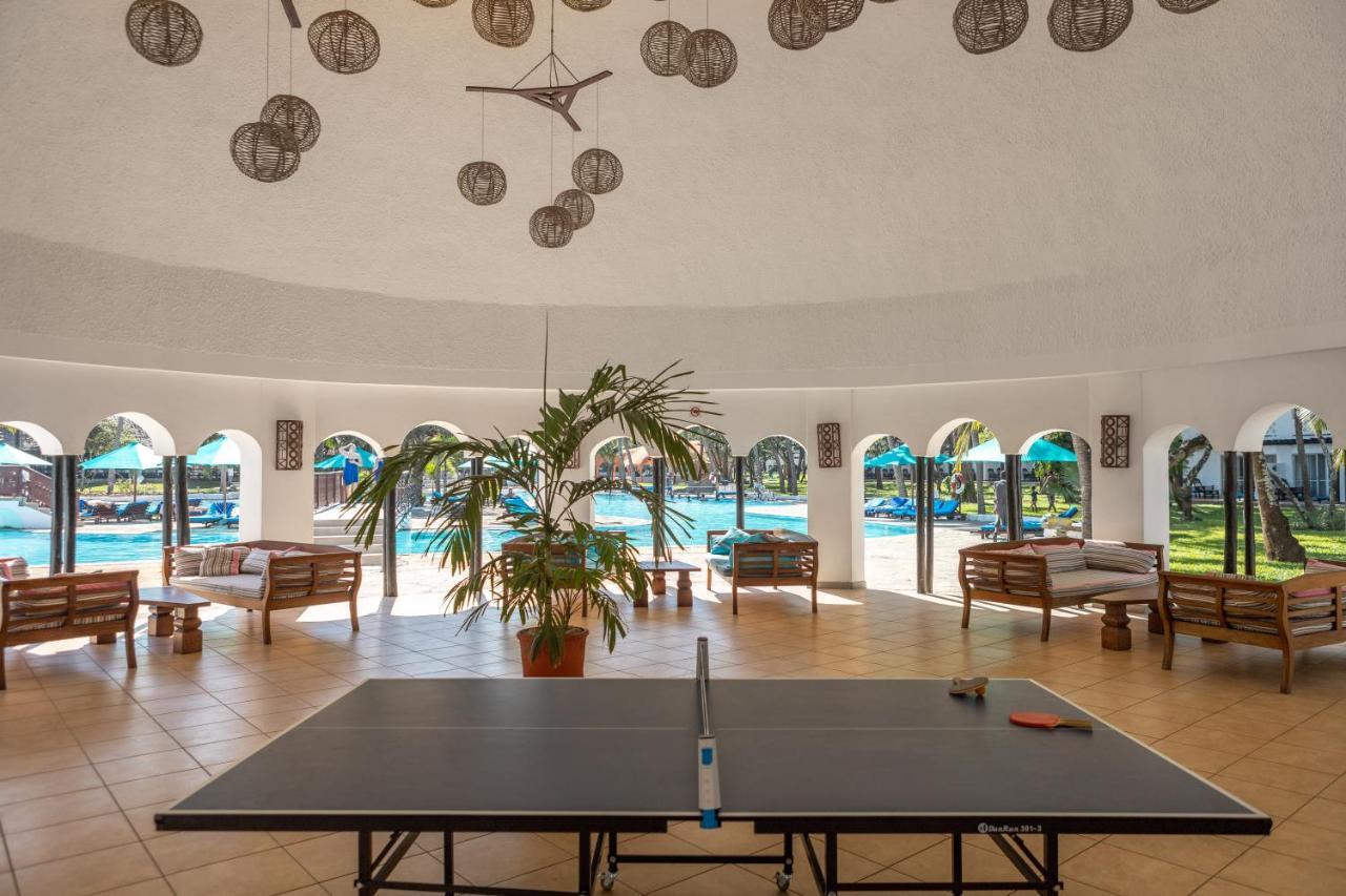 Southern Palms Beach Resort Diani Beach Kültér fotó