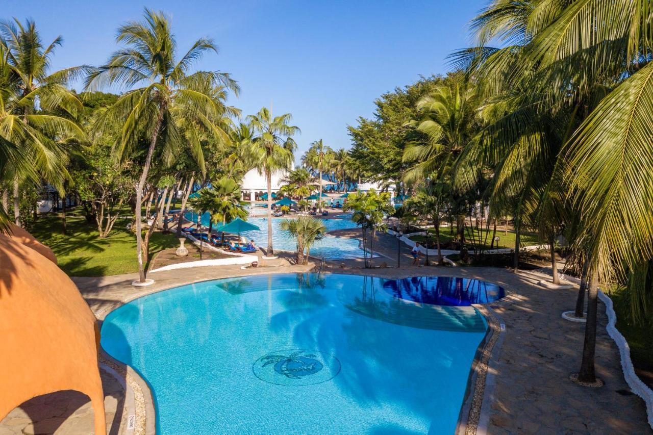 Southern Palms Beach Resort Diani Beach Kültér fotó